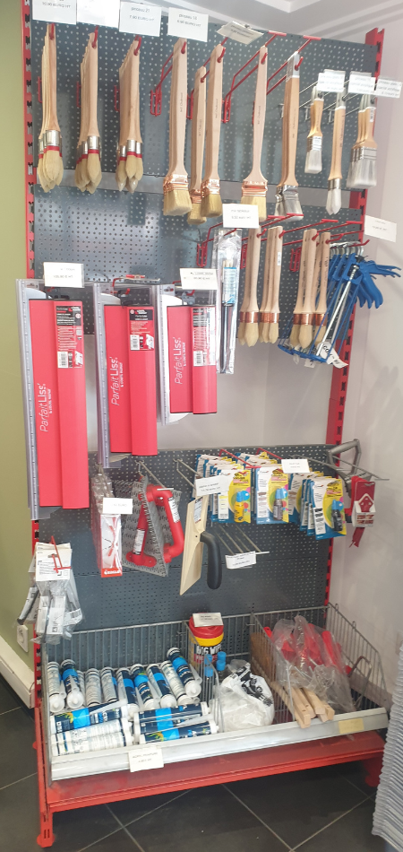 Intérieur du magasin — outillages